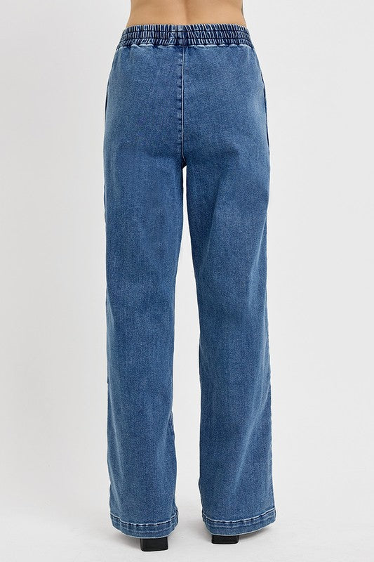 Elastic Waist Relaxed Fit Wide Leg Jeans